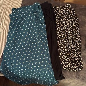 Torrid-Lot of 3 wide leg pull in pants size 2